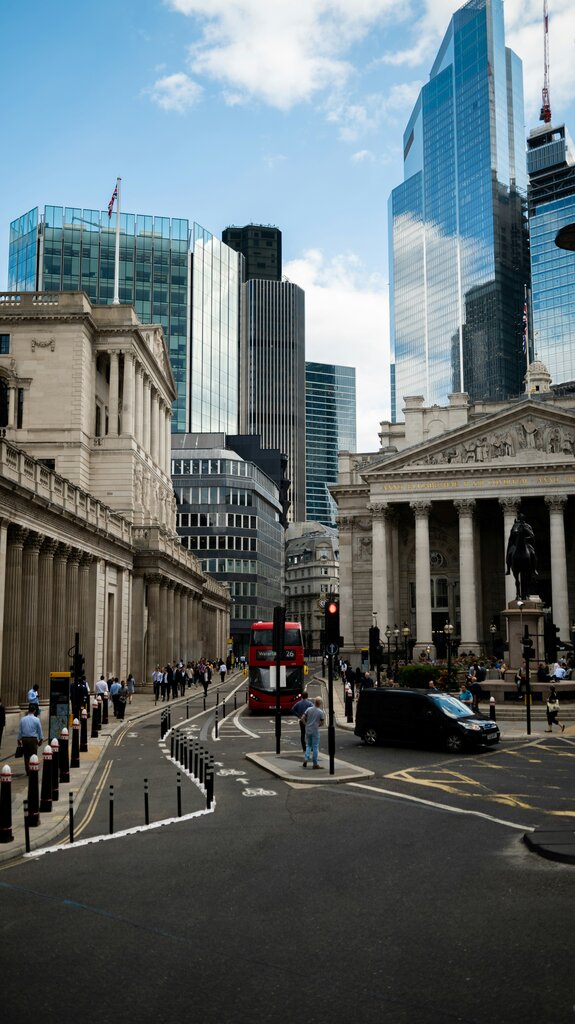 The Role of Central Banks in Modern Economies: Power, Policy, and Public Trust